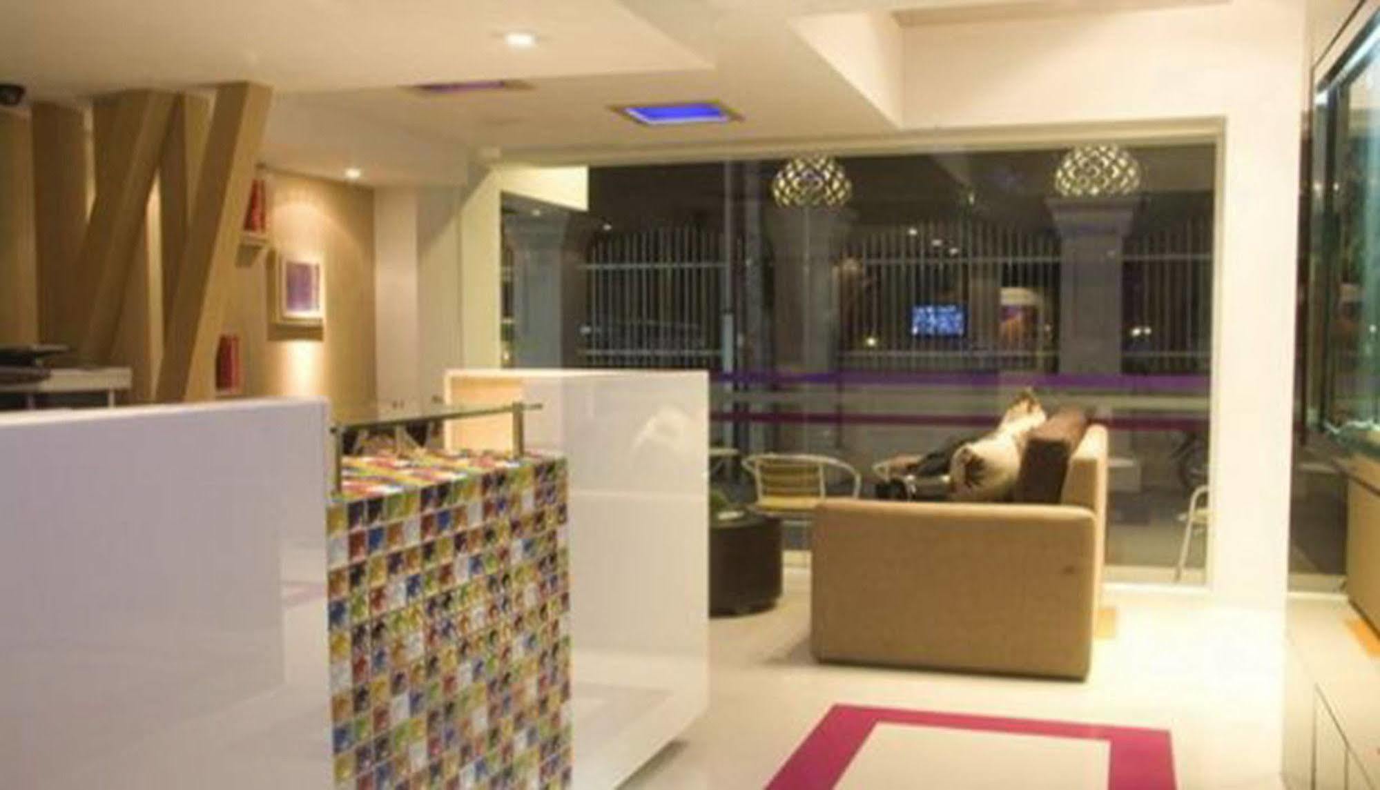 Paradiso Boutique Suites Bangkok Eksteriør billede